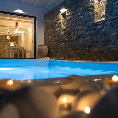 Parian White Luxury Páros