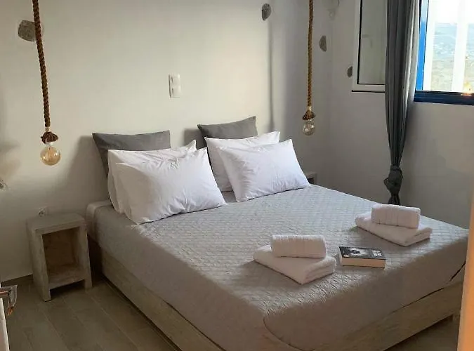 Parian White Luxury *