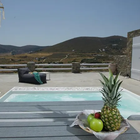 Parian White Luxury * Parikia (Paros)