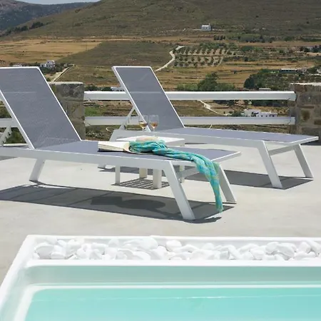 Parian White Luxury * Parikia (Paros)